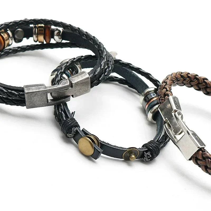 One Piece/Naruto/Attack on Titan Leather Bracelet